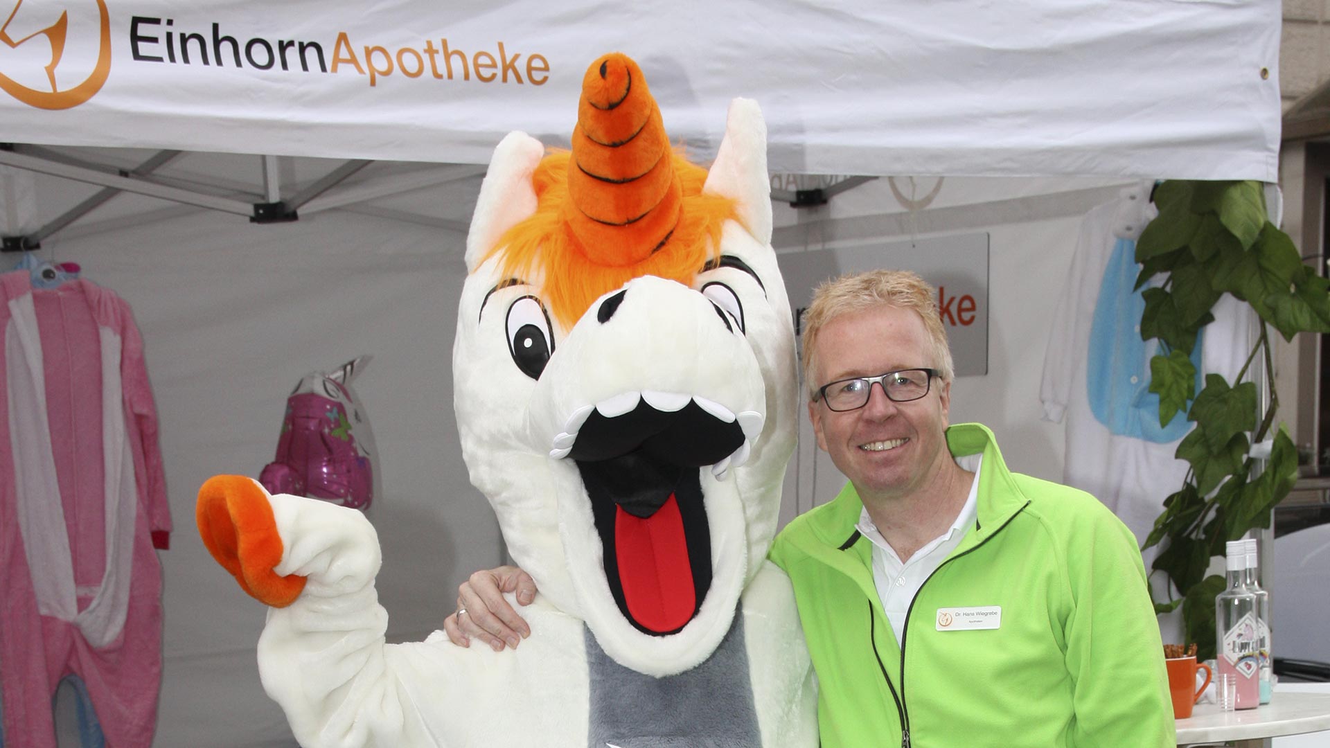 Einhorn-Apotheke Barntrup | Dr. Hans Wiegrebe - Eine ...